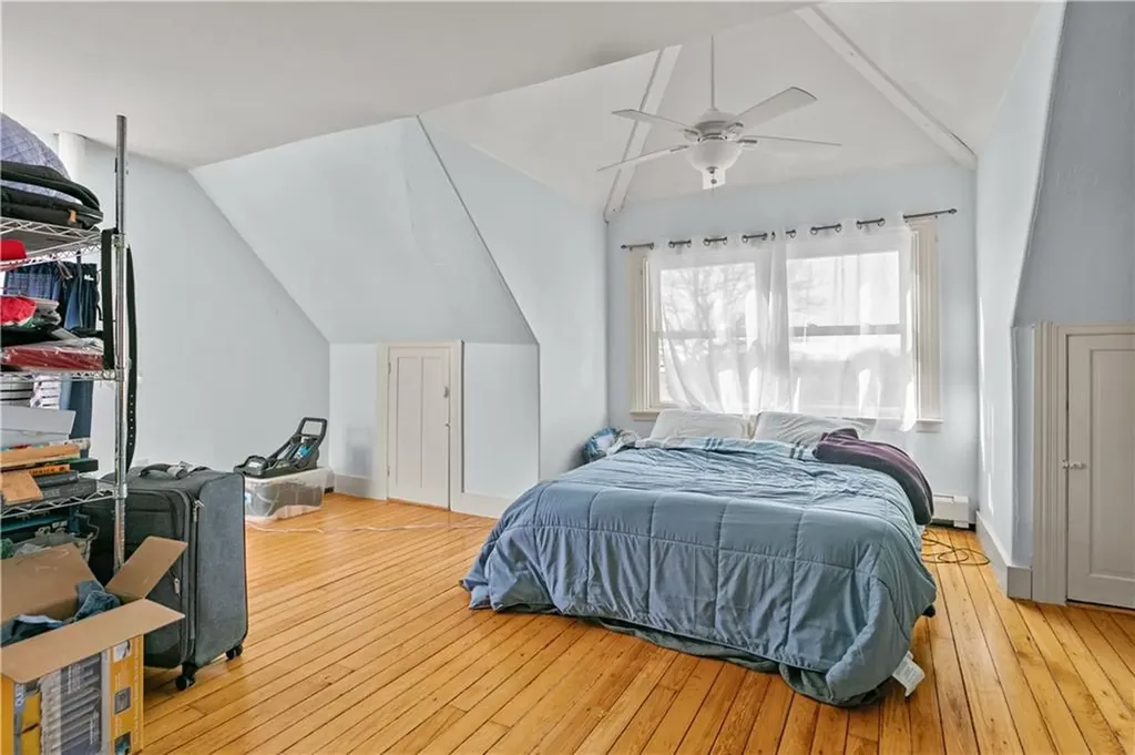11 Dartmouth Street Newport RI 02840