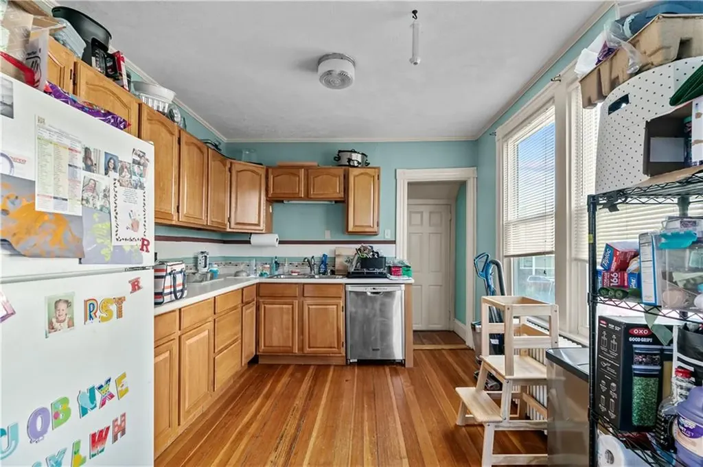11 Dartmouth Street Newport RI 02840