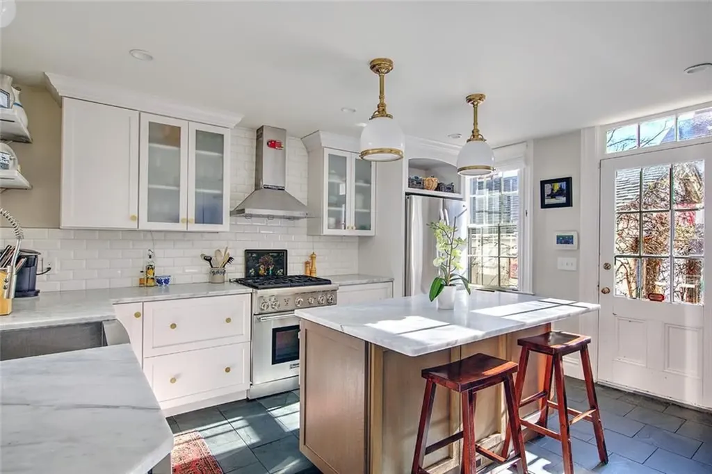 97 Congdon Street Providence RI 02906