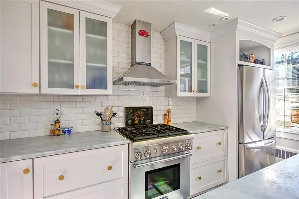 97 Congdon Street Providence RI 02906