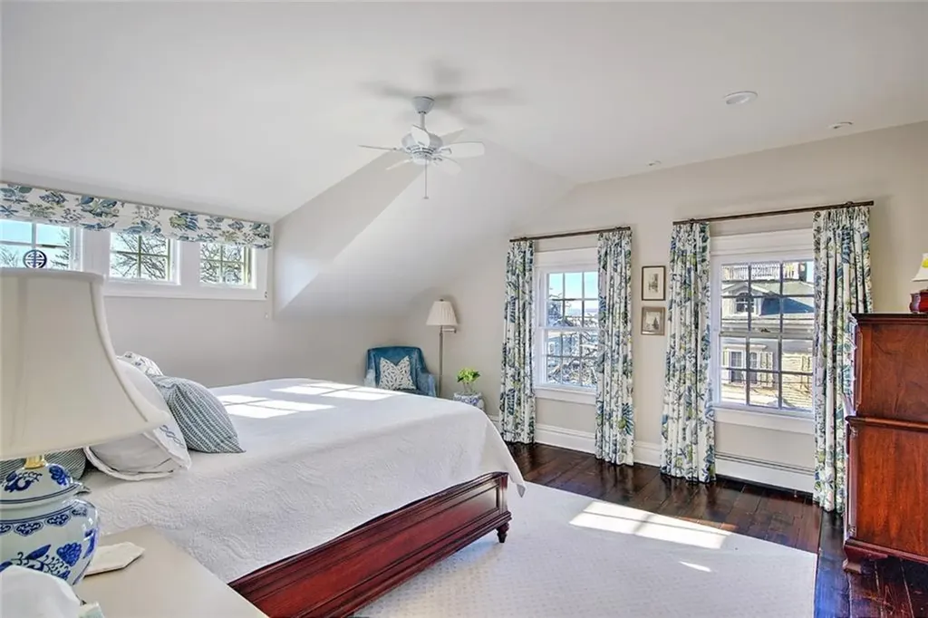 97 Congdon Street Providence RI 02906