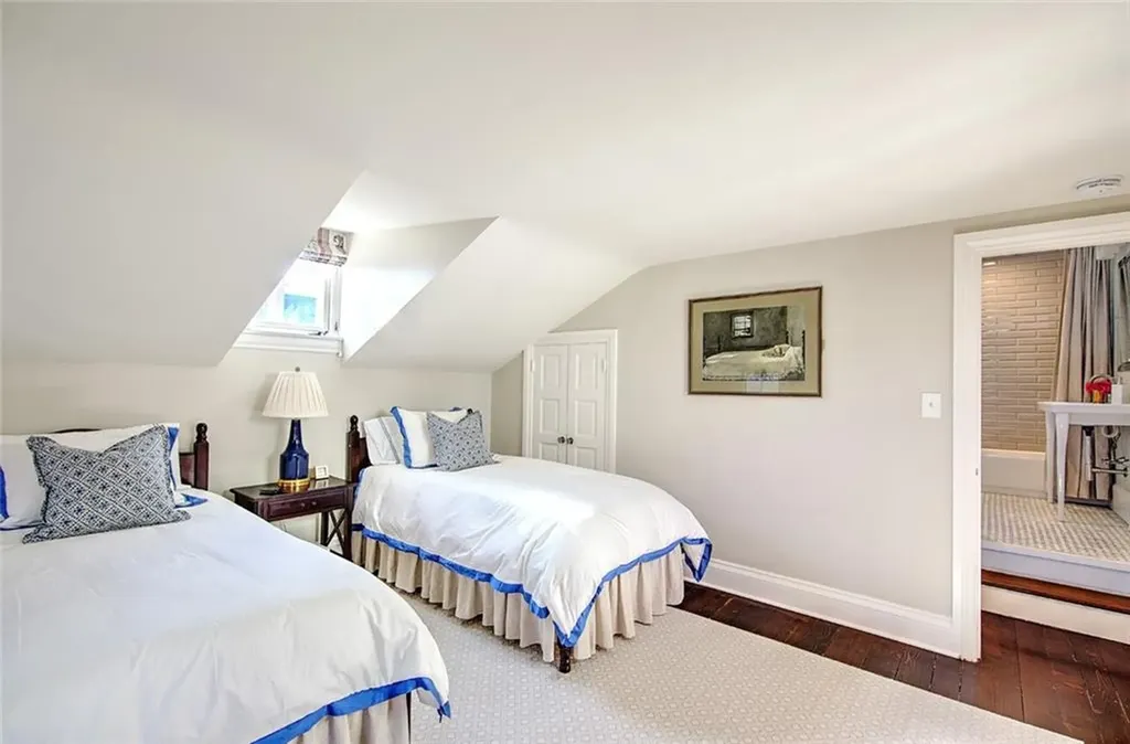 97 Congdon Street Providence RI 02906