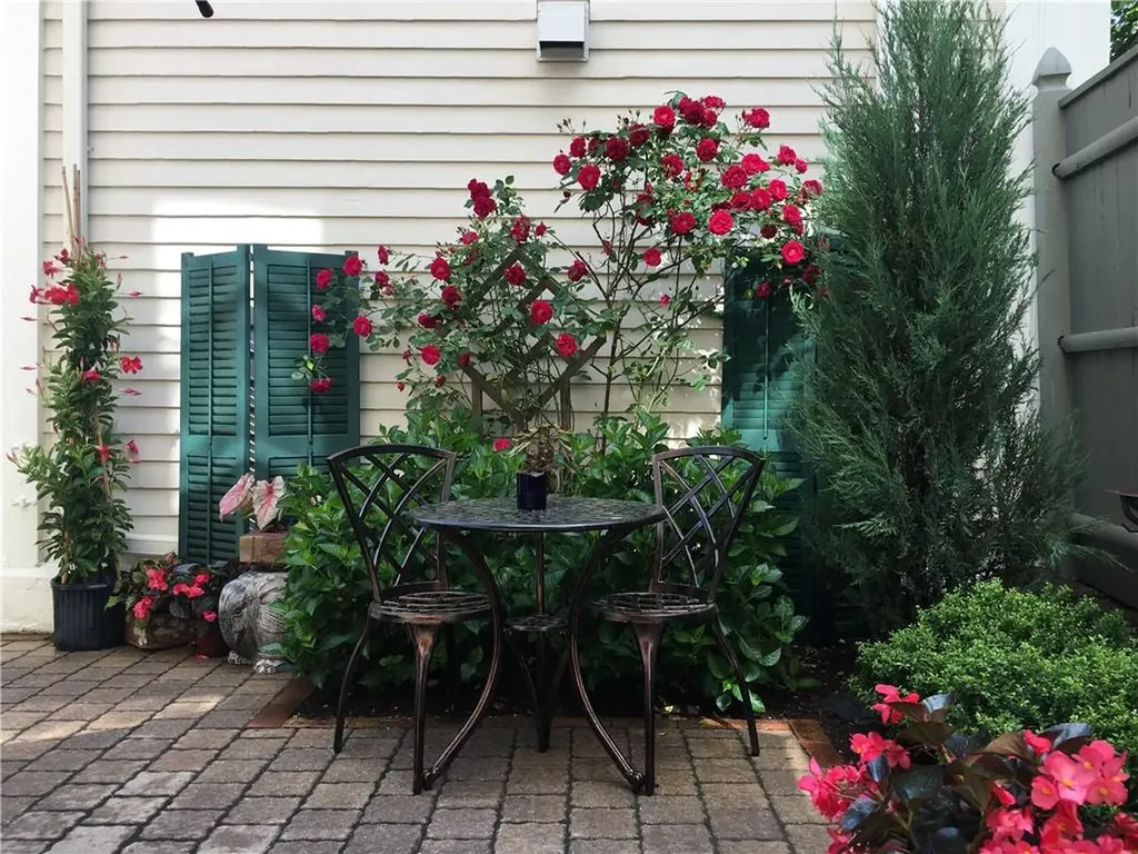 97 Congdon Street Providence RI 02906