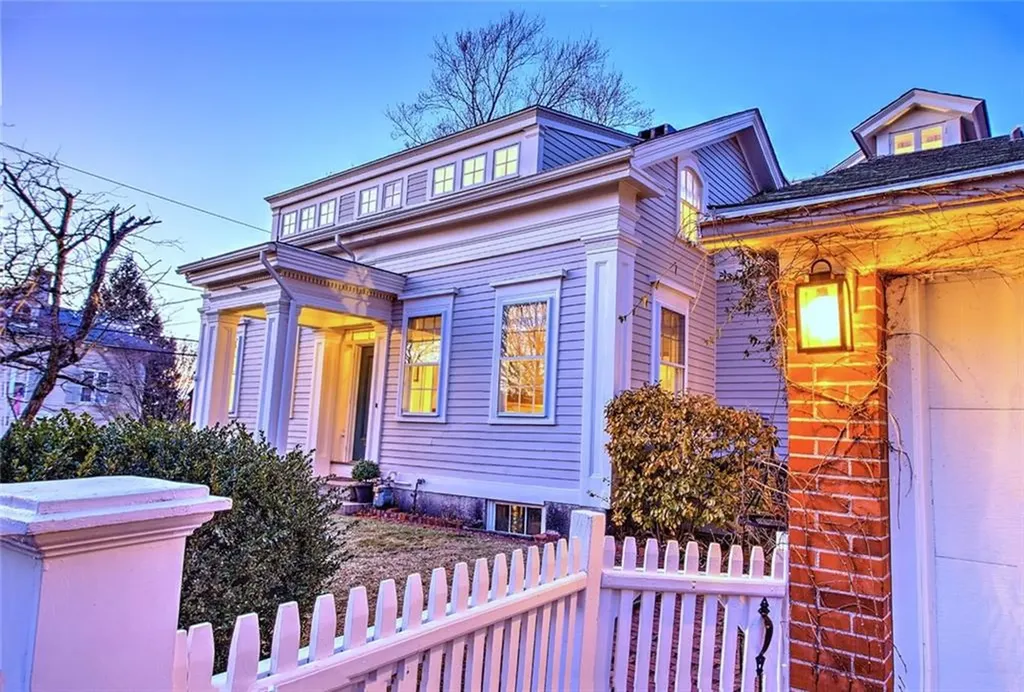 97 Congdon Street Providence RI 02906