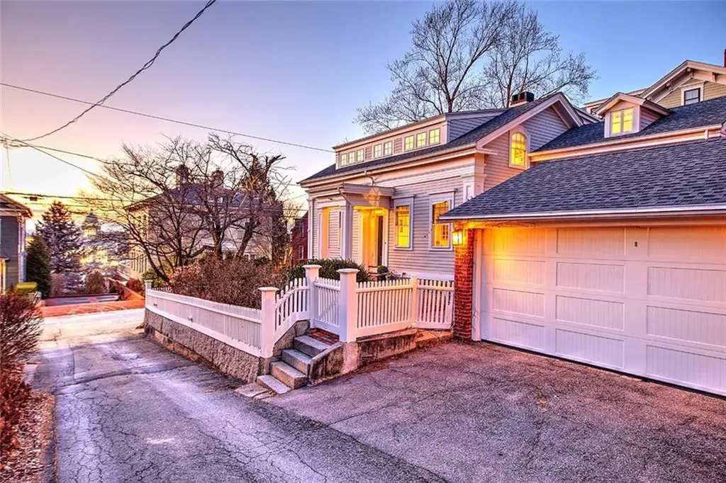 97 Congdon Street Providence RI 02906