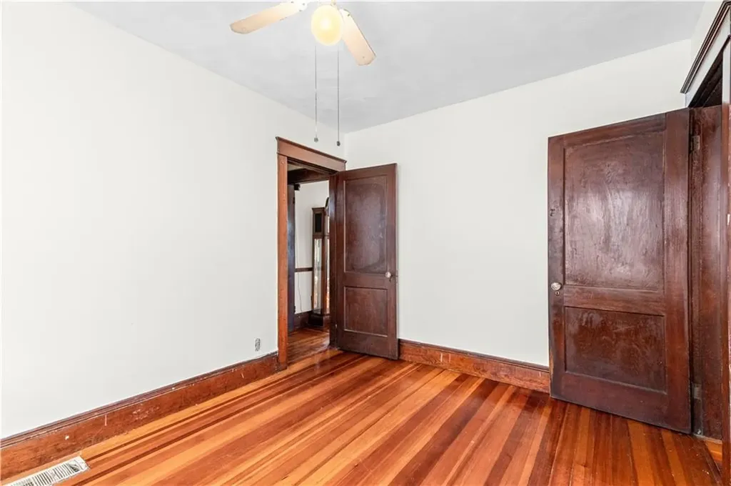 536 Willett Avenue East Providence RI 02915