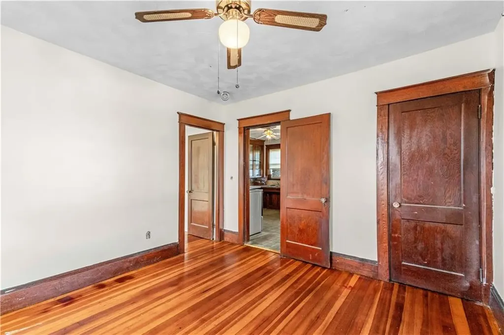 536 Willett Avenue East Providence RI 02915