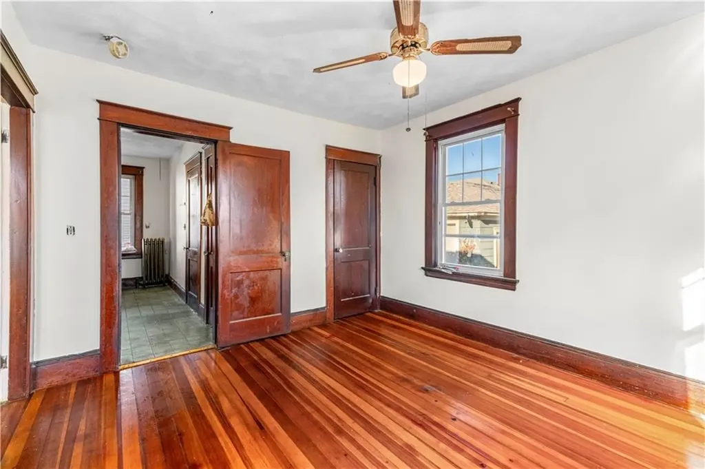 536 Willett Avenue East Providence RI 02915