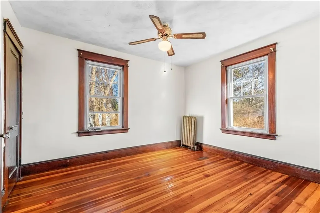 536 Willett Avenue East Providence RI 02915