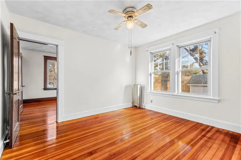 536 Willett Avenue East Providence RI 02915