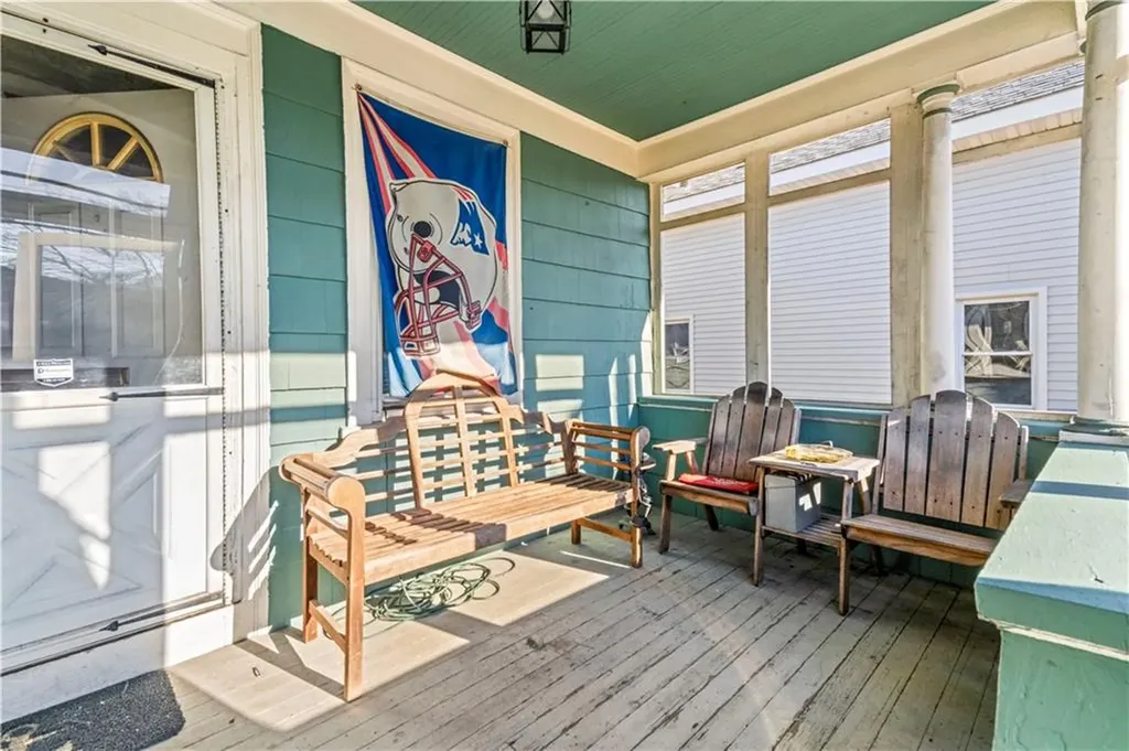 536 Willett Avenue East Providence RI 02915