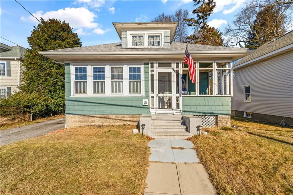 536 Willett Avenue East Providence RI 02915