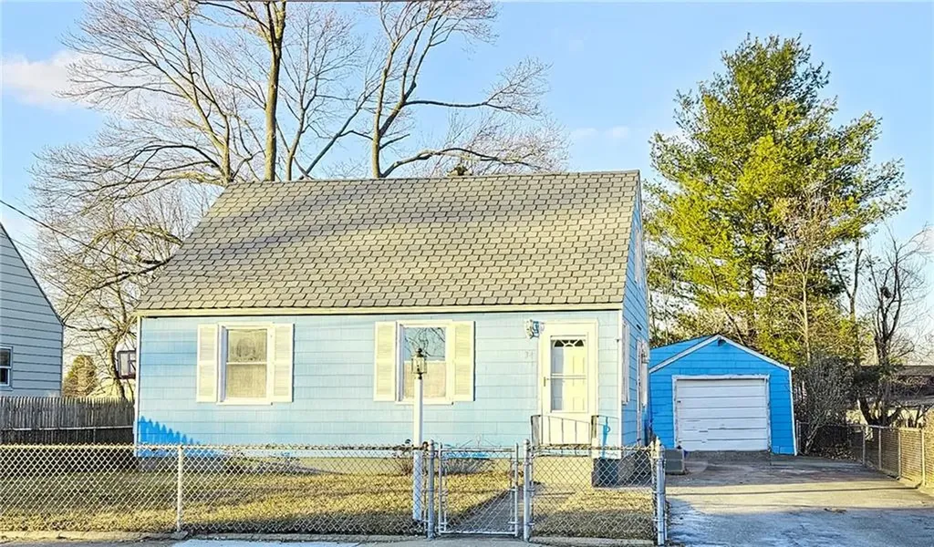 34 Wasaga Road Pawtucket RI 02861