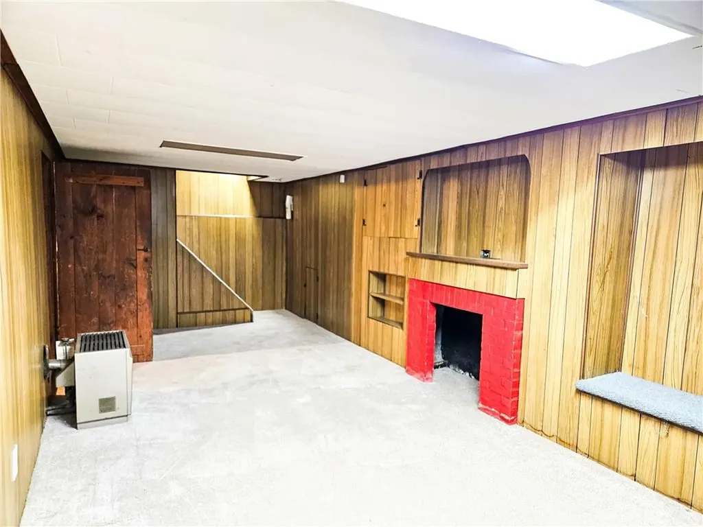 34 Wasaga Road Pawtucket RI 02861