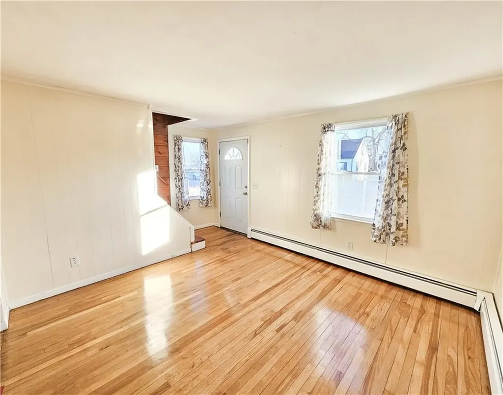 34 Wasaga Road Pawtucket RI 02861