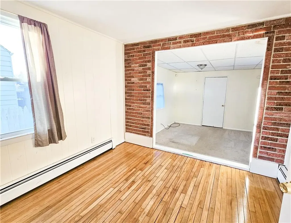 34 Wasaga Road Pawtucket RI 02861