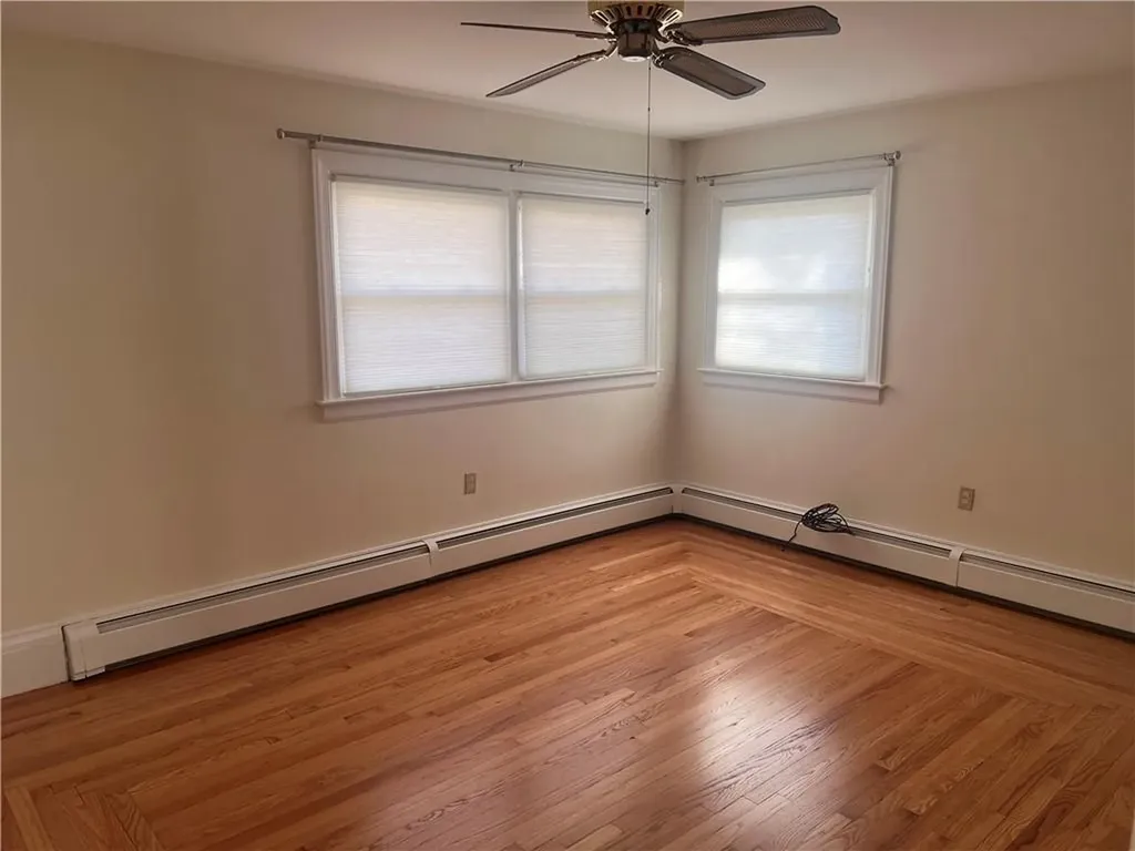 14 Leonard Terrace Newport RI 02840