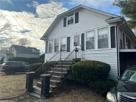 31 Elton Avenue Warwick RI 02889