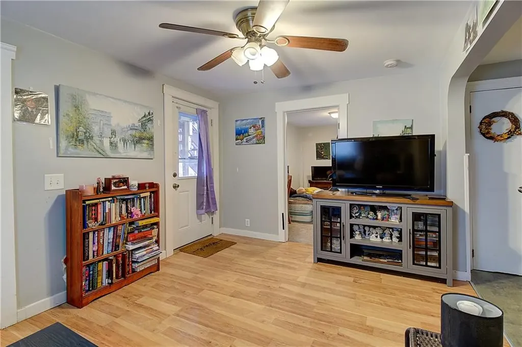 33 35 Hill Street Coventry RI 02816