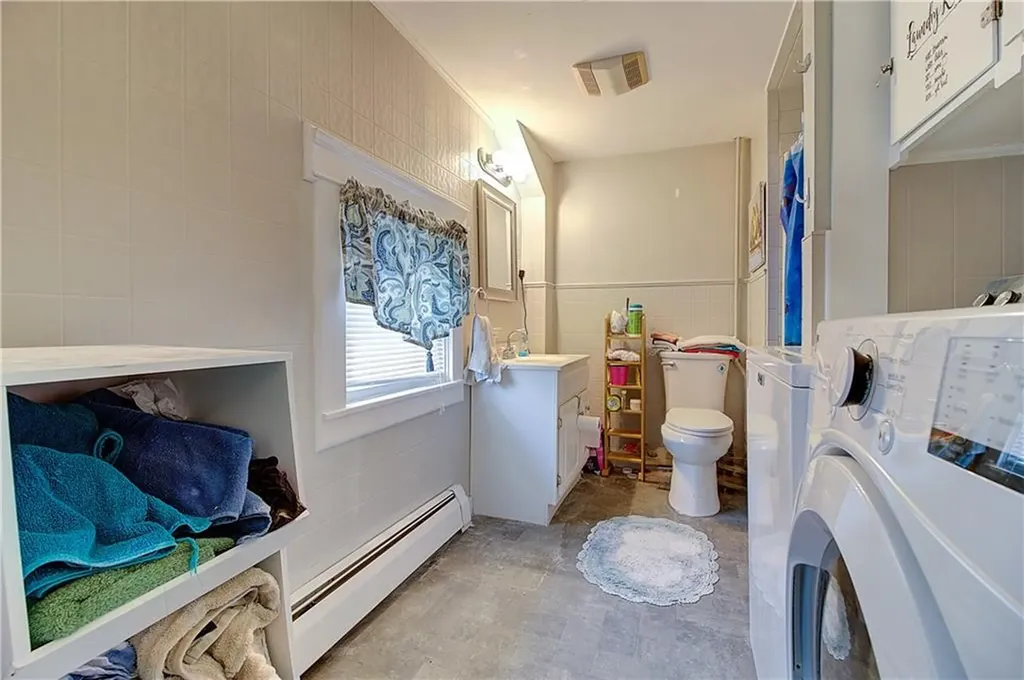 33 35 Hill Street Coventry RI 02816