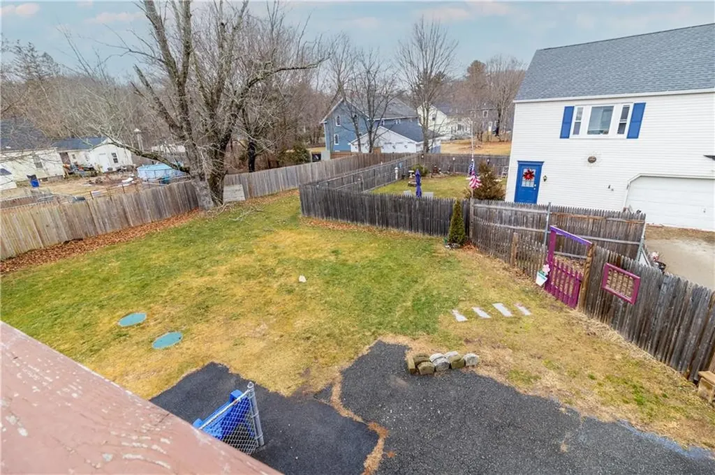 33 35 Hill Street Coventry RI 02816