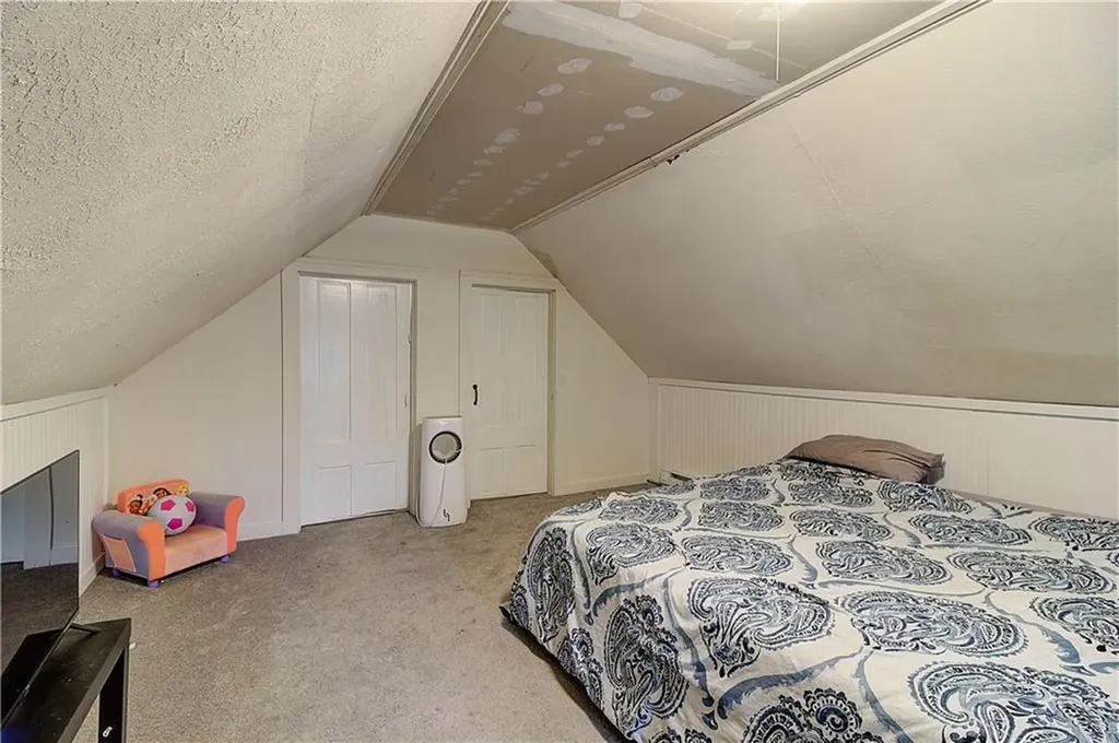 33 35 Hill Street Coventry RI 02816