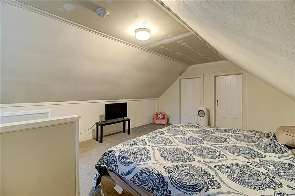 33 35 Hill Street Coventry RI 02816