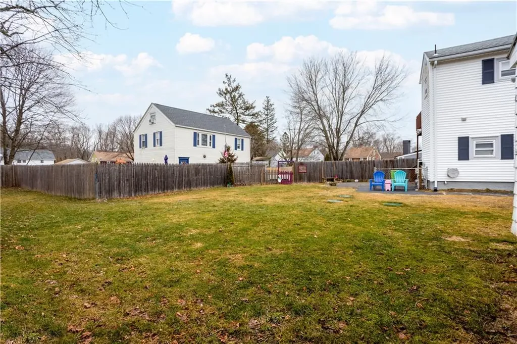 33 35 Hill Street Coventry RI 02816