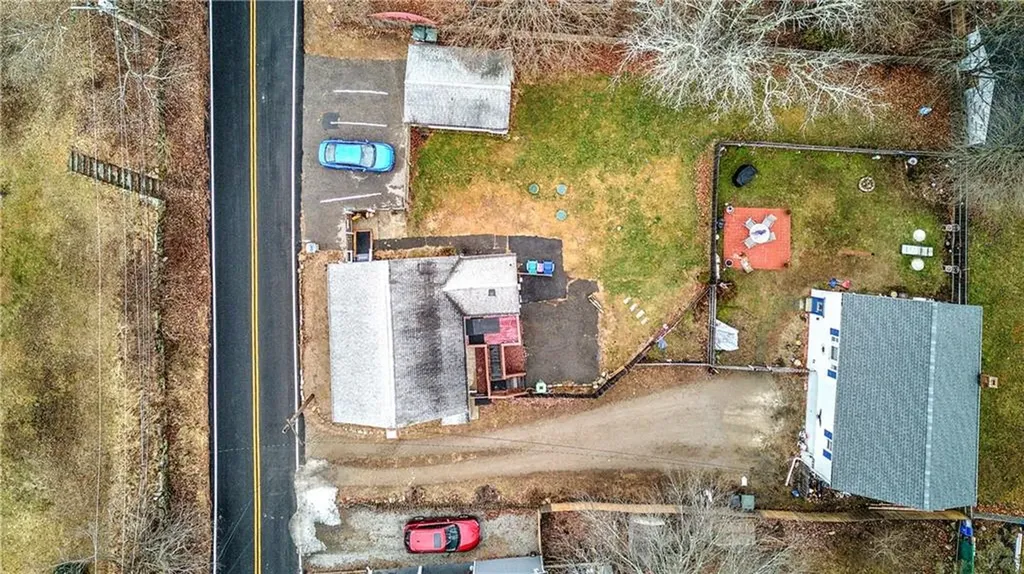 33 35 Hill Street Coventry RI 02816