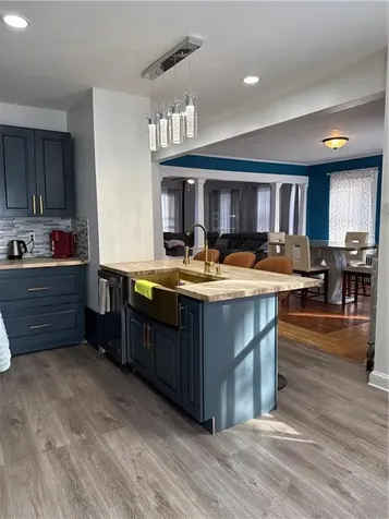 32 Fifth Avenue Woonsocket RI 02895