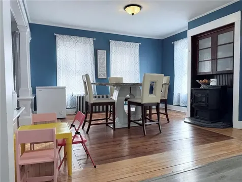 32 Fifth Avenue Woonsocket RI 02895