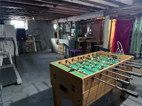 32 Fifth Avenue Woonsocket RI 02895