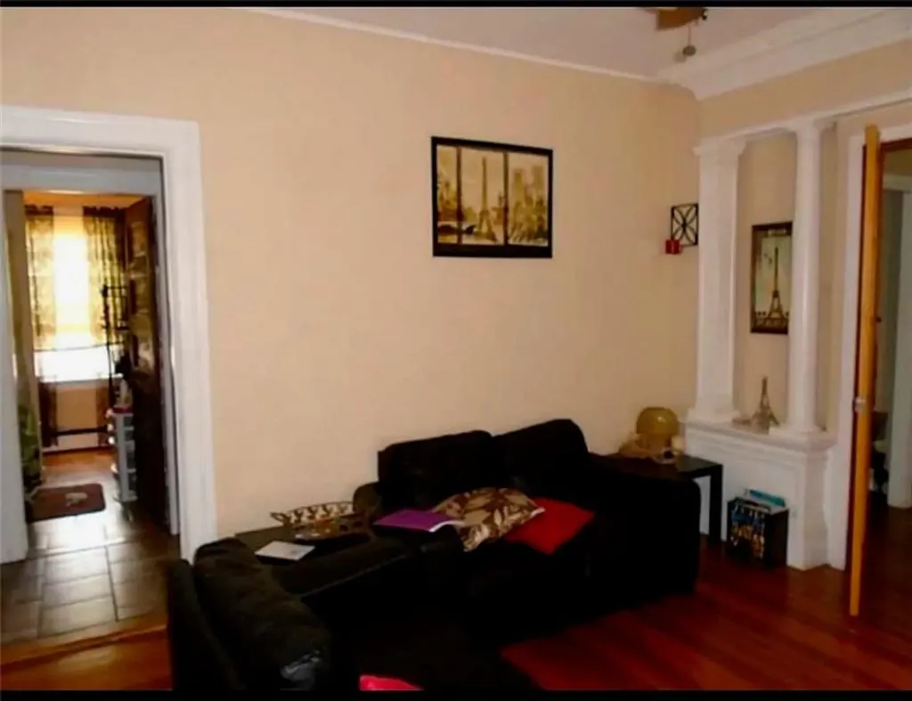 124 Oakland Avenue Providence RI 02908