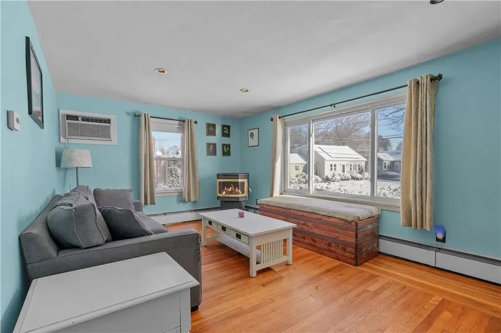 5 Grand View Drive Warwick RI 02886