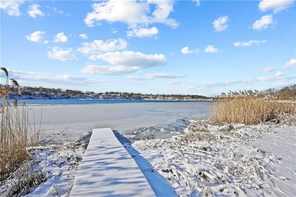 5 Grand View Drive Warwick RI 02886