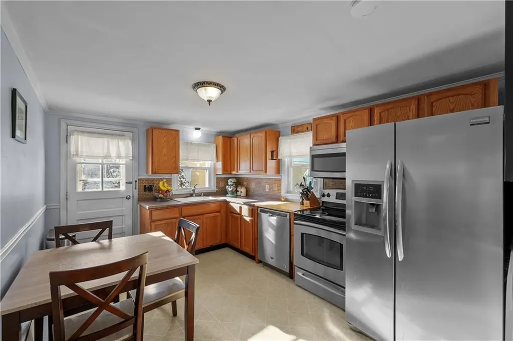 5 Grand View Drive Warwick RI 02886