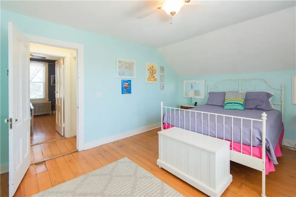 44 Hammond Street Newport RI 02840
