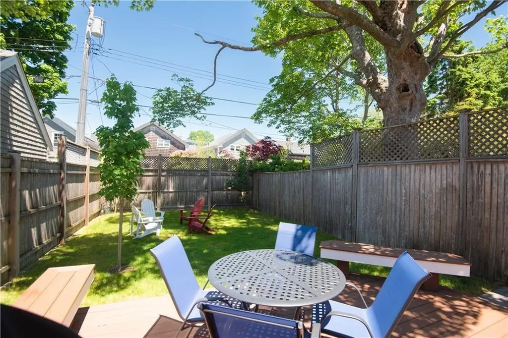 44 Hammond Street Newport RI 02840