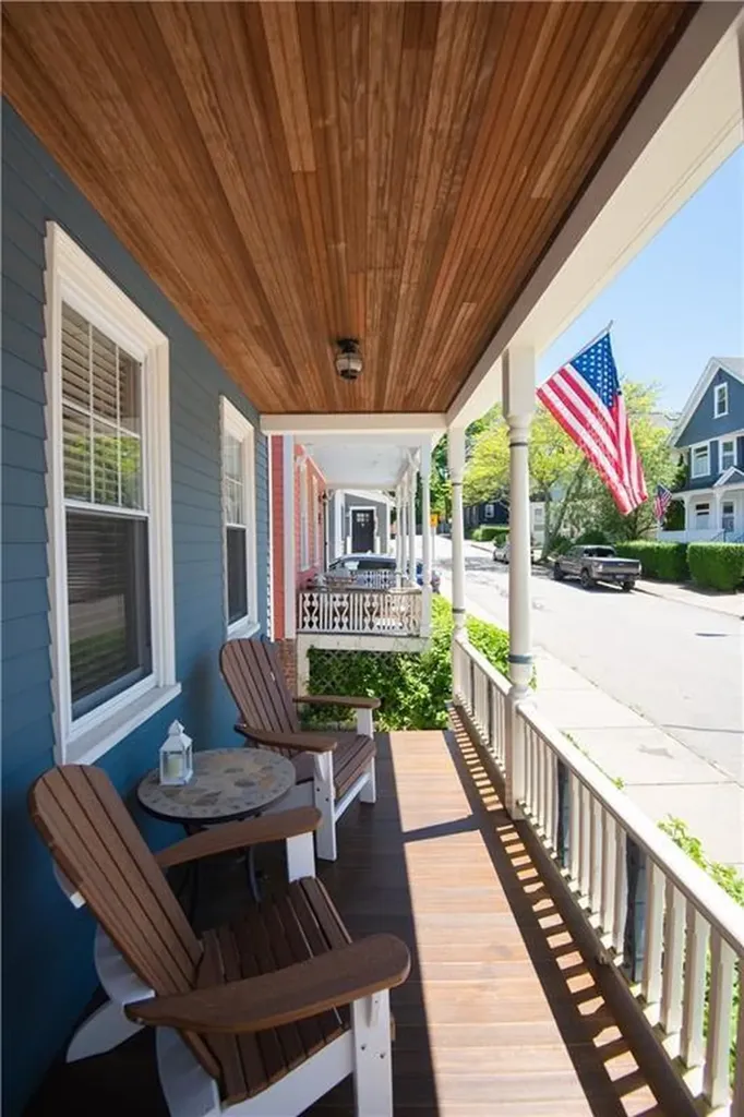 44 Hammond Street Newport RI 02840