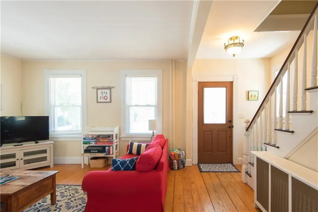 44 Hammond Street Newport RI 02840