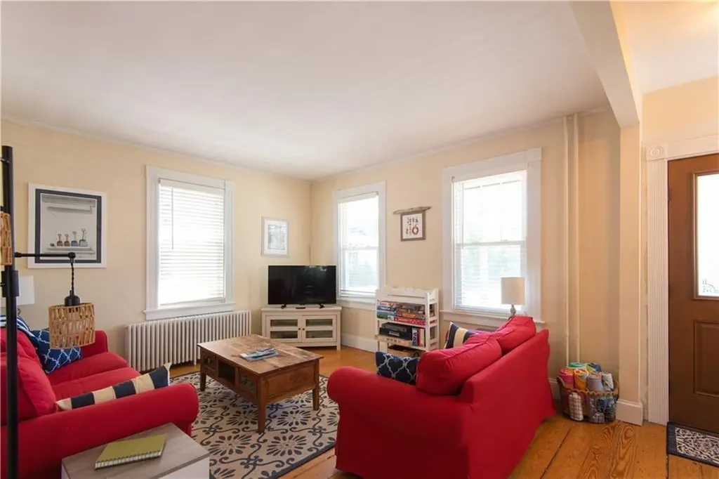 44 Hammond Street Newport RI 02840