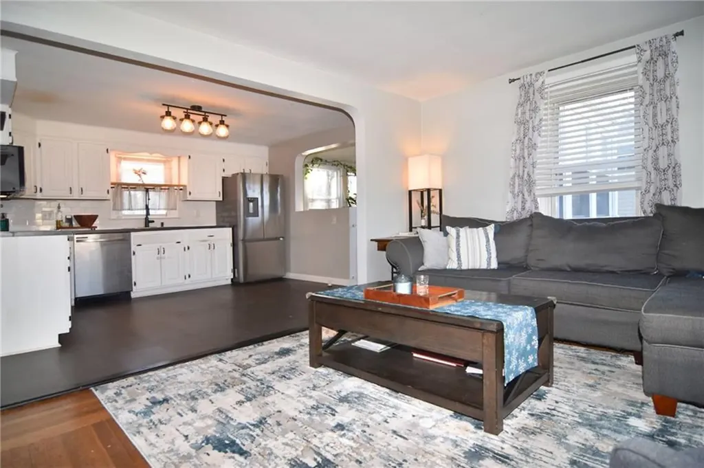 4 Amanda Street Cranston RI 02920