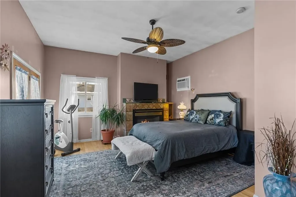 175 Irving Road Warwick RI 02888