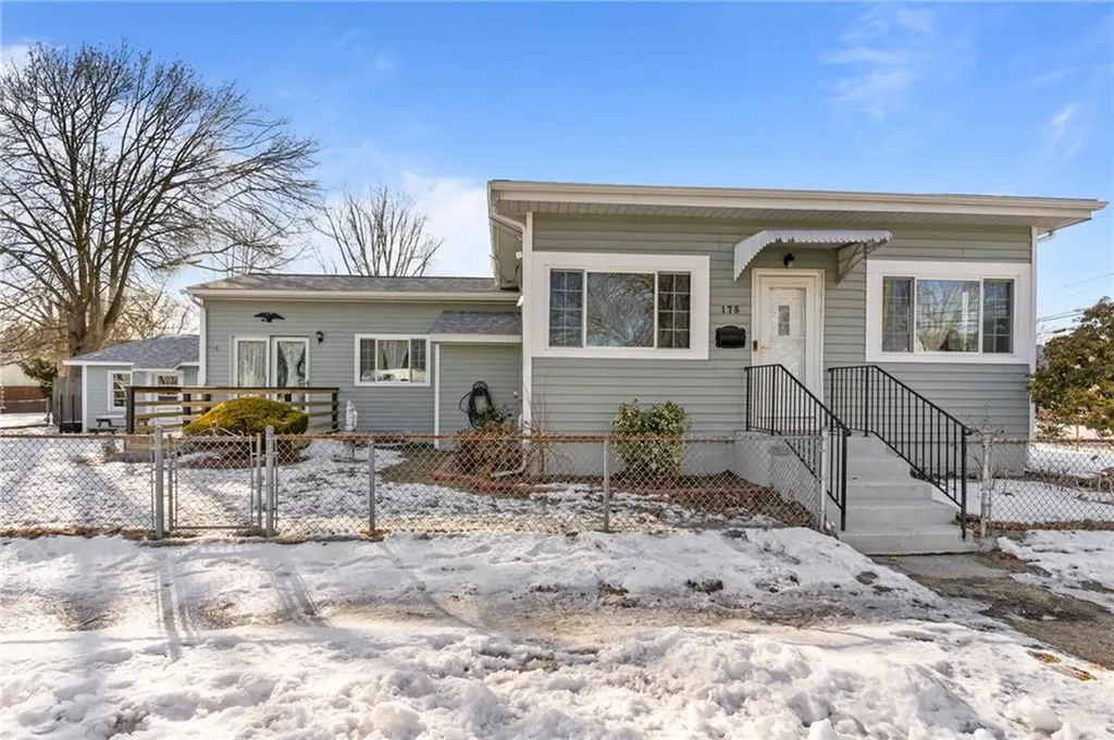 175 Irving Road Warwick RI 02888