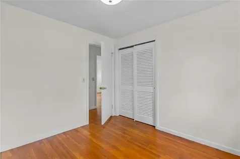 188 Indian Trail Narragansett RI 02874