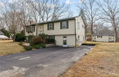 188 Indian Trail Narragansett RI 02874