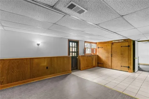 188 Indian Trail Narragansett RI 02874