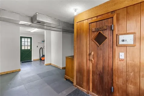 188 Indian Trail Narragansett RI 02874