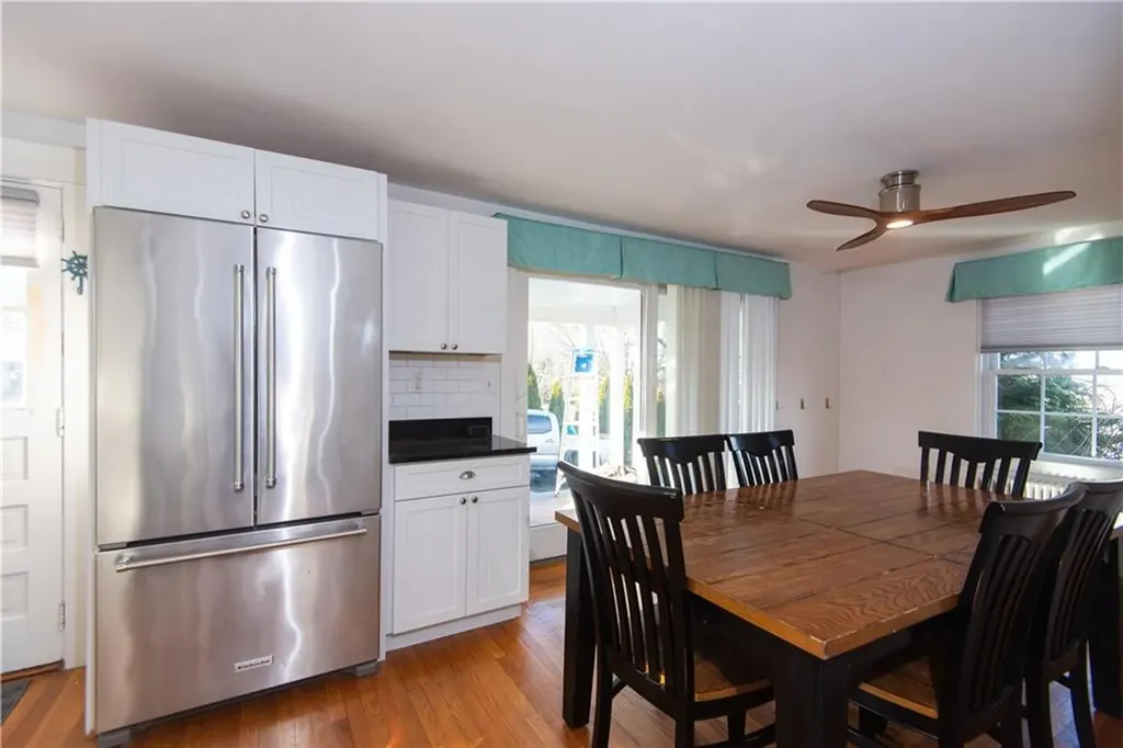 204 Middle Road Portsmouth RI 02871