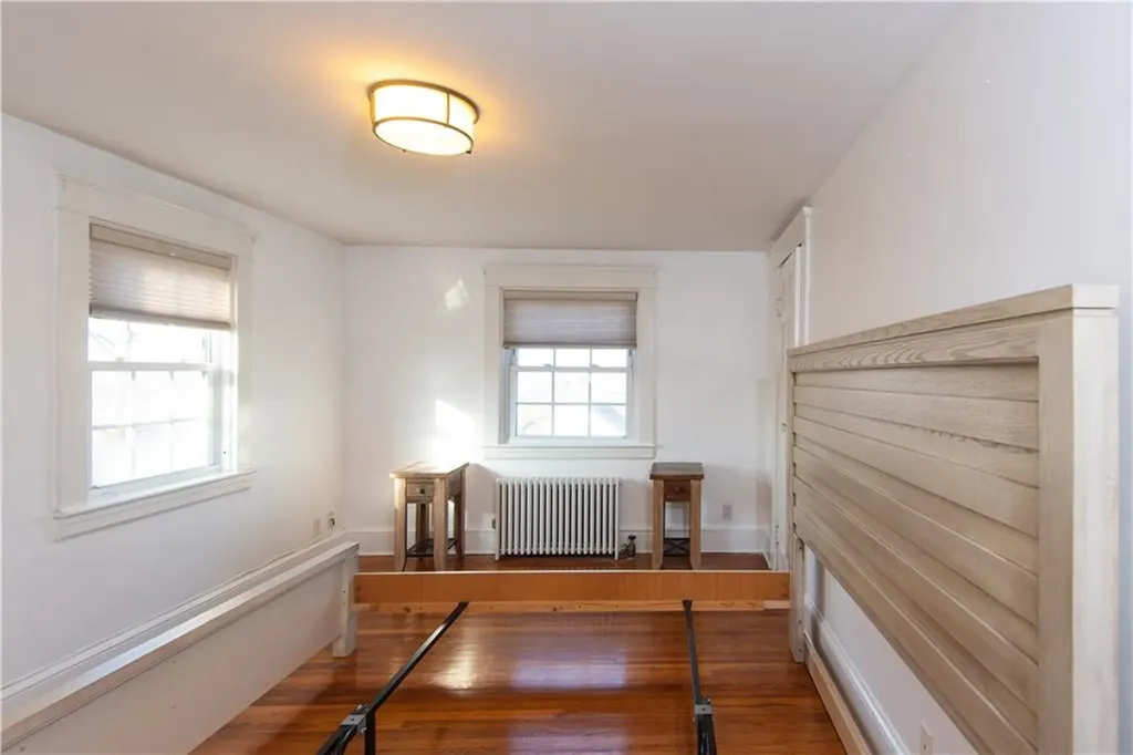 204 Middle Road Portsmouth RI 02871